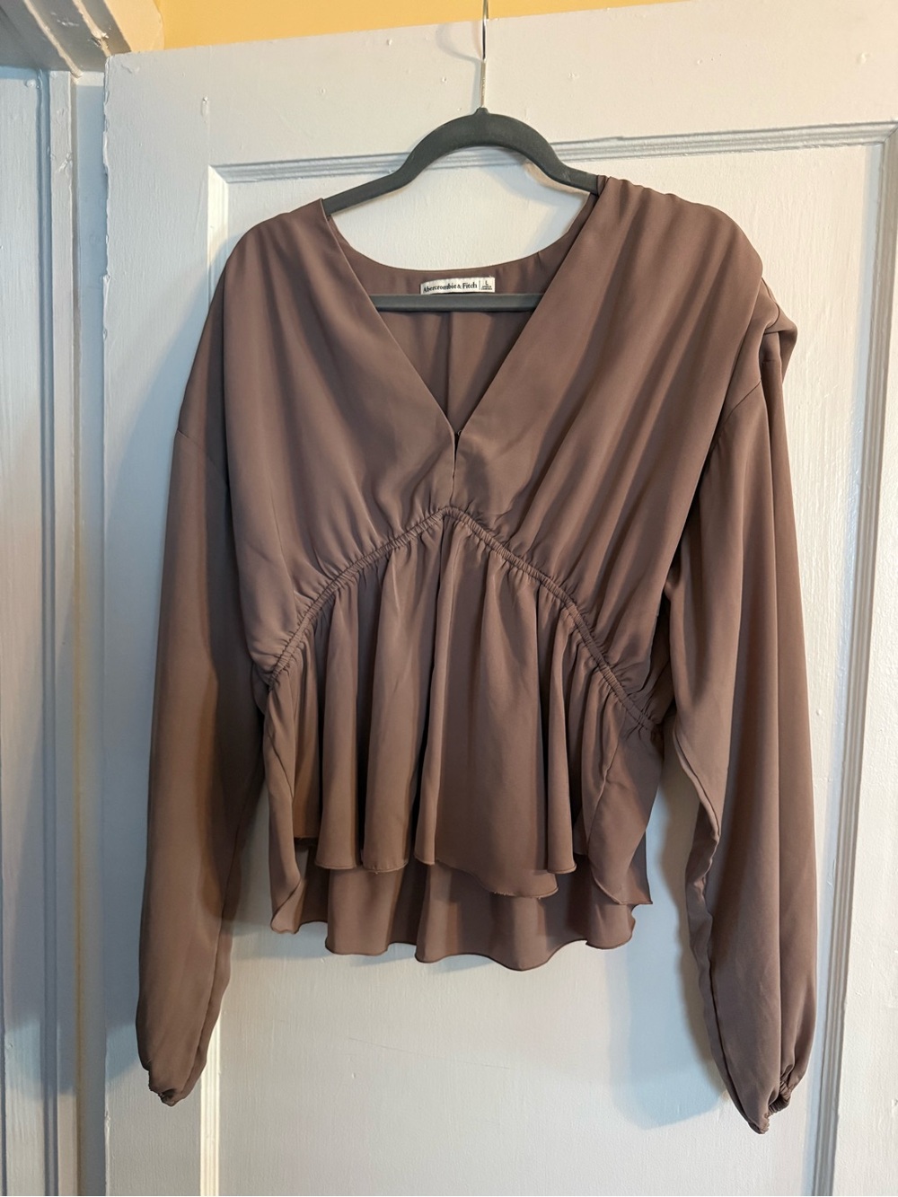 Abercrombie & Fitch V-Neck Blouse